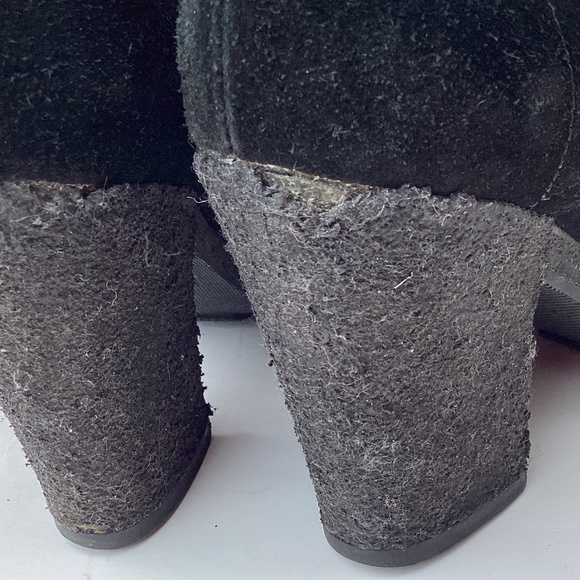 Prada Black Suede Chucker Ankle Boots, Platform Crepe Heel, Size 38.5 EU 7.5 US - Picture 9 of 10